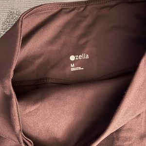 2 pairs of Zella leggings